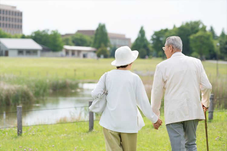 永代供養墓と樹木葬の違いは 特徴 費用面を比較 永代供養墓の無料相談はハカシル